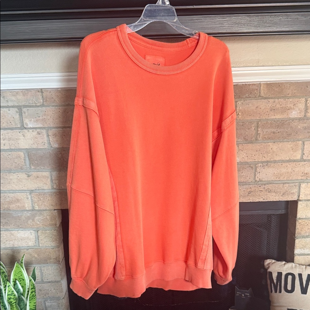 AERIE brand KEEP IT LIGHT CREWNECK SWEATSHIRT - mango